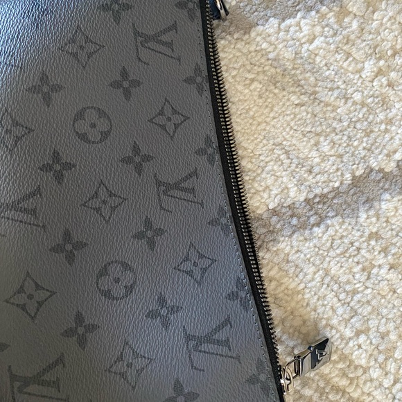 Louis Vuitton trio messenger (small size) - Picture 14 of 17